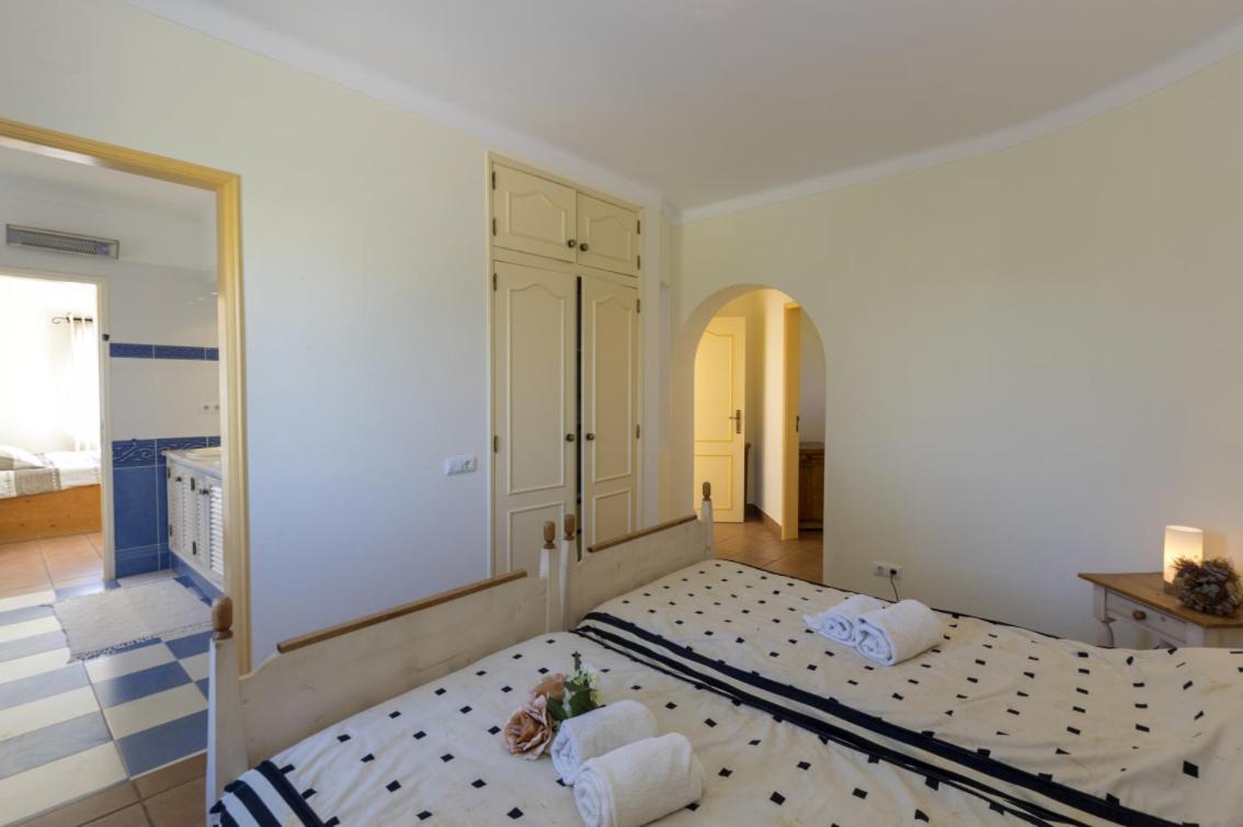 Villa With Beautiful See Views & Spacious Garden Ферагудо Екстериор снимка