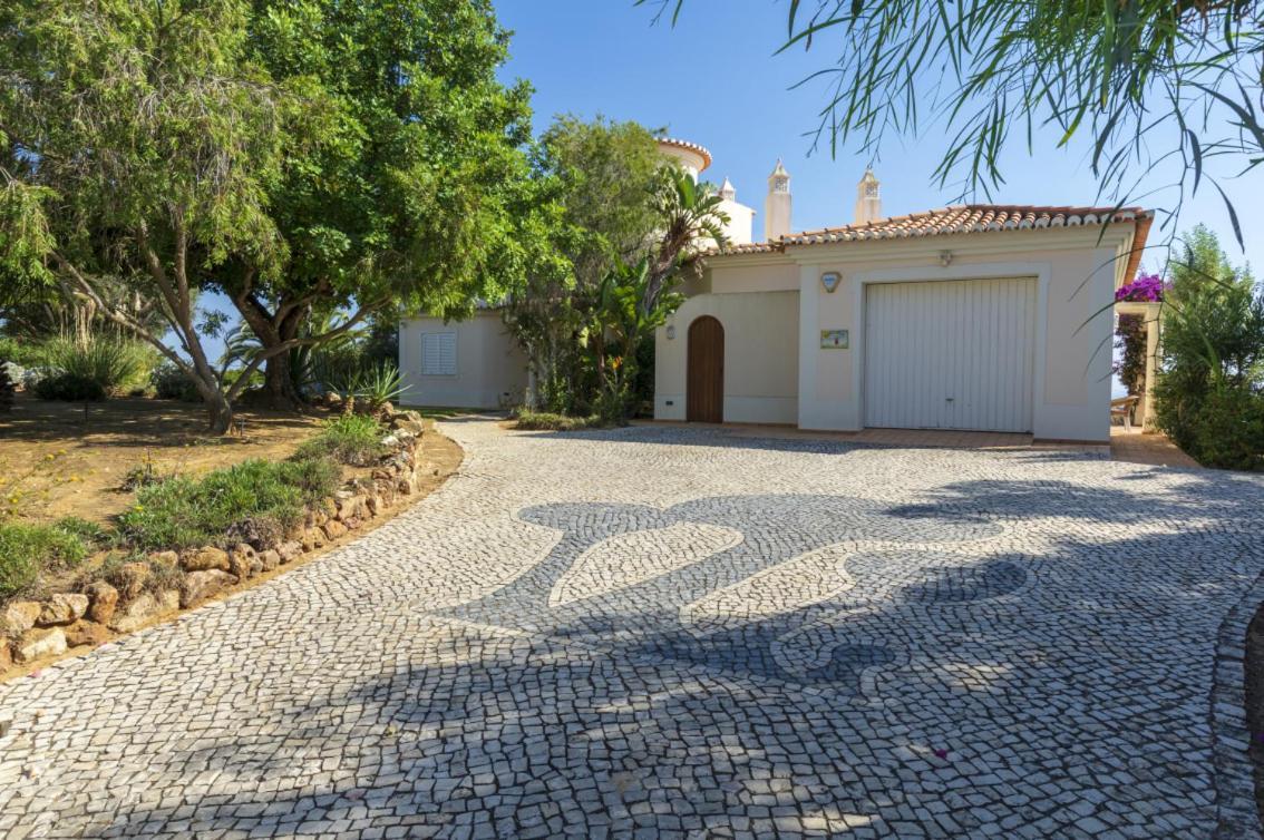 Villa With Beautiful See Views & Spacious Garden Ферагудо Екстериор снимка
